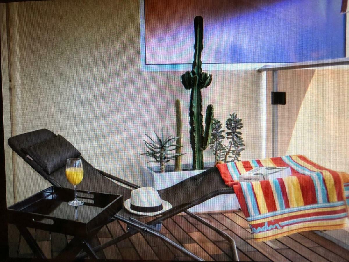 Tres Bel Appartement Vue Mer A นีซ ภายนอก รูปภาพ